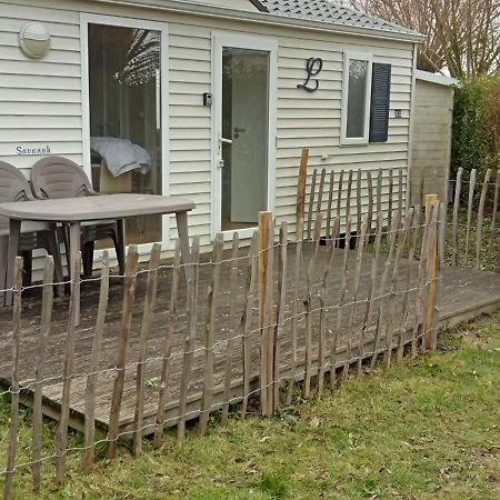 Luxueuze Stacaravan 4Pers Met Terras En Tuintje Bredene Bagian luar foto